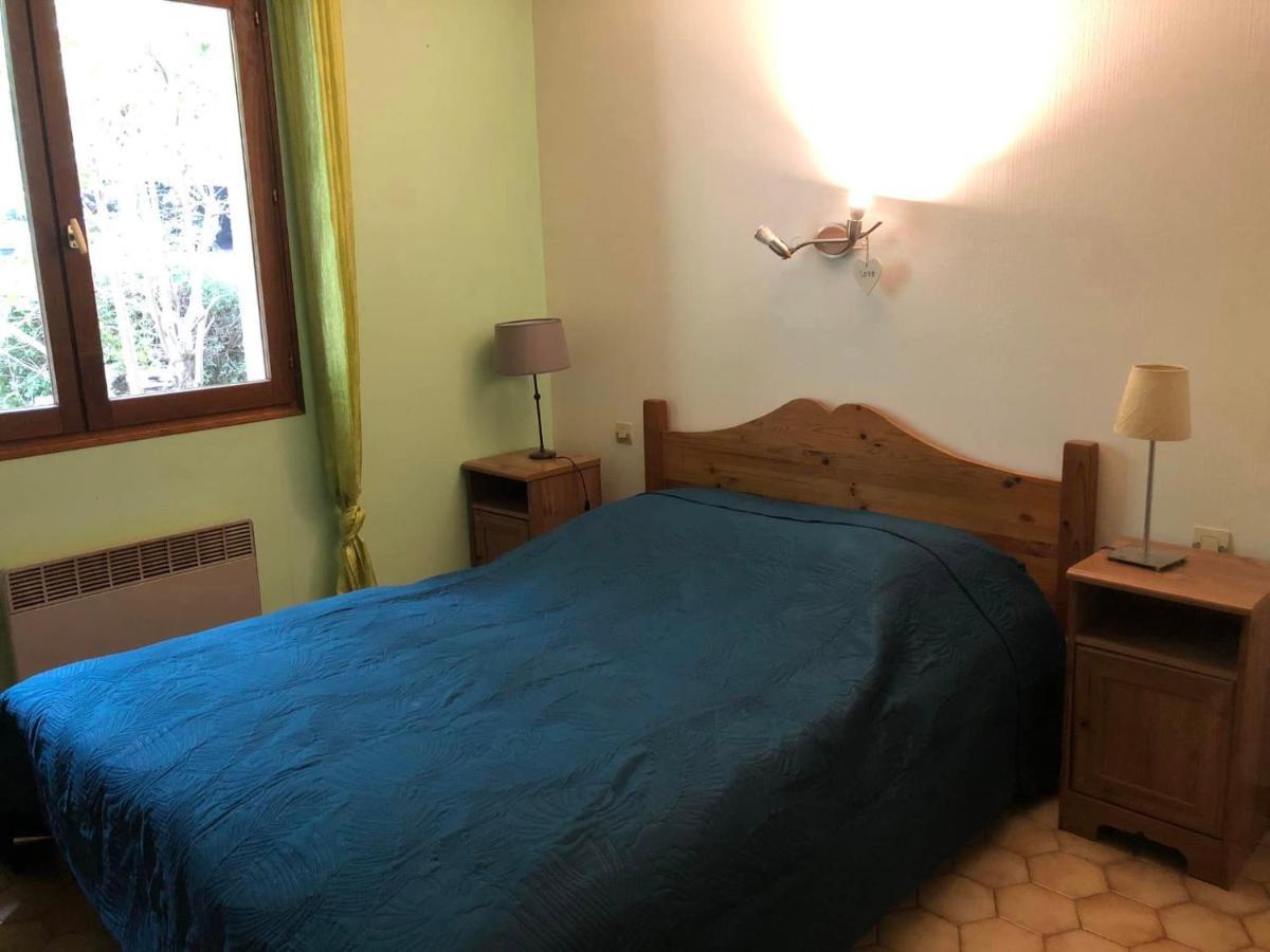 Hotel Les Persedes Lavilledieu  Dış mekan fotoğraf