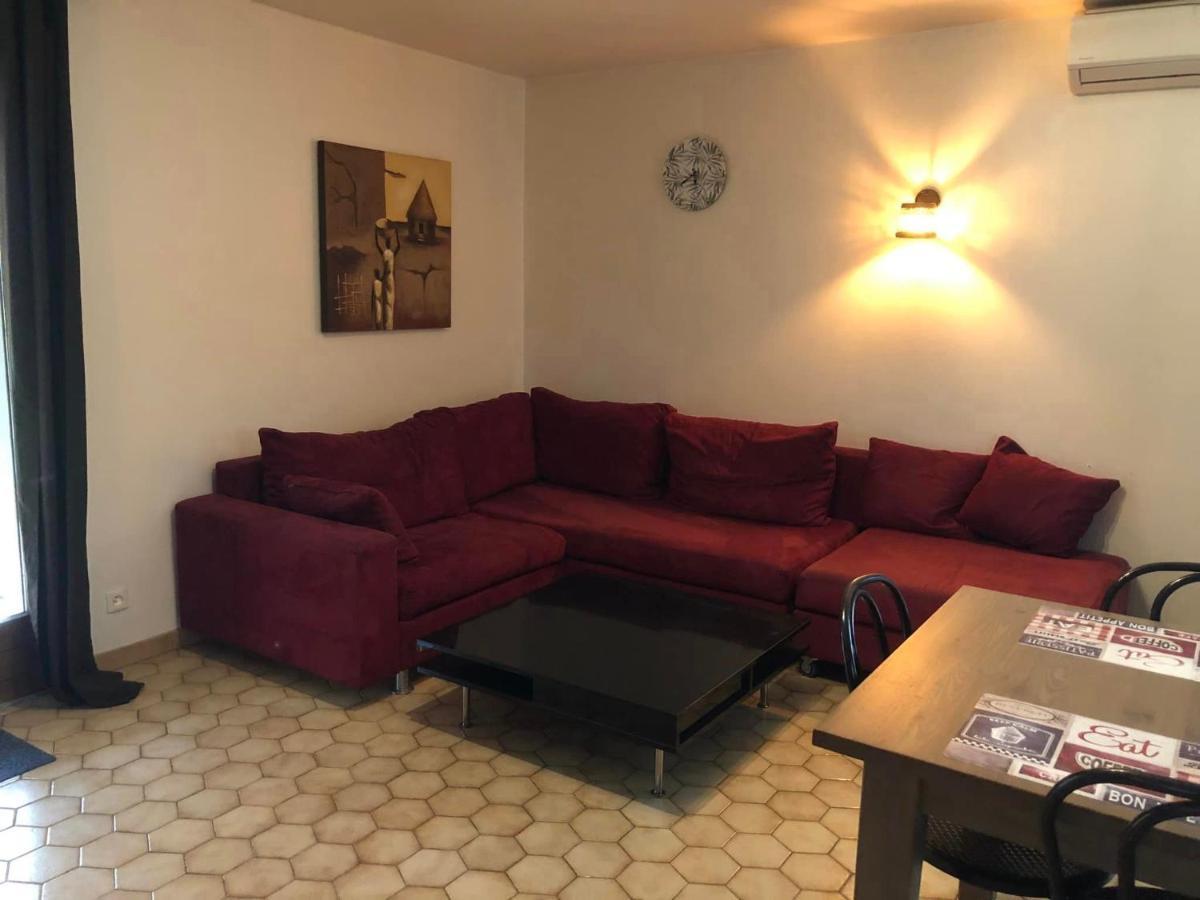 Hotel Les Persedes Lavilledieu  Dış mekan fotoğraf