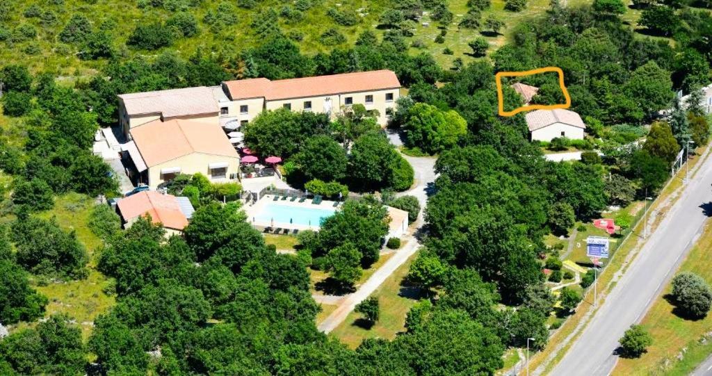 Hotel Les Persedes Lavilledieu  Dış mekan fotoğraf