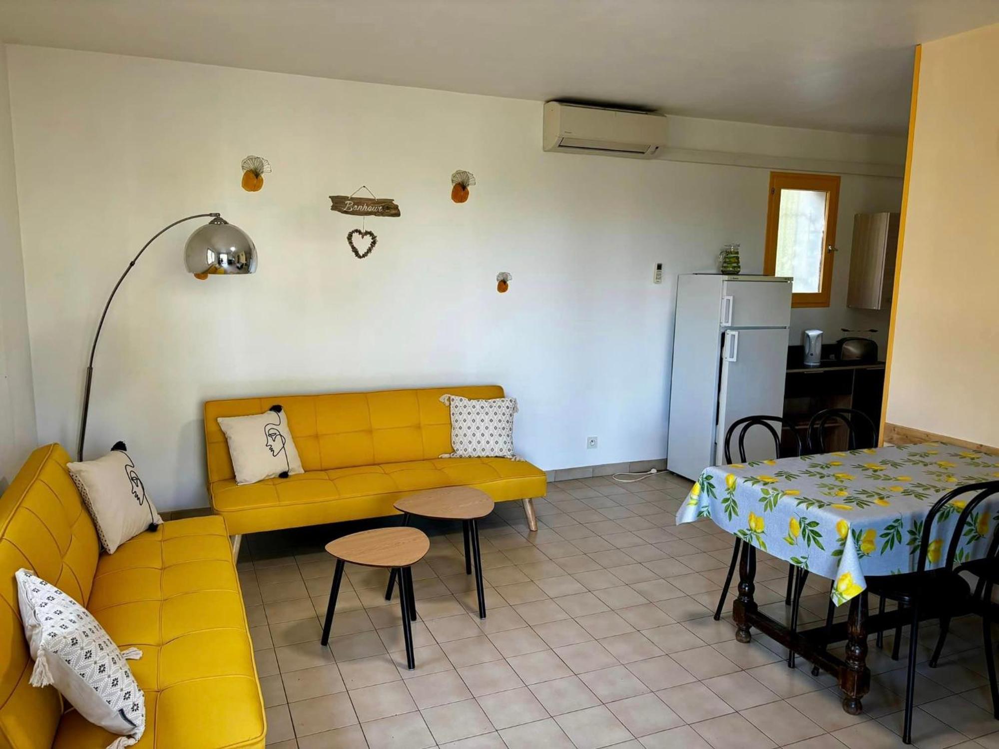 Hotel Les Persedes Lavilledieu  Dış mekan fotoğraf