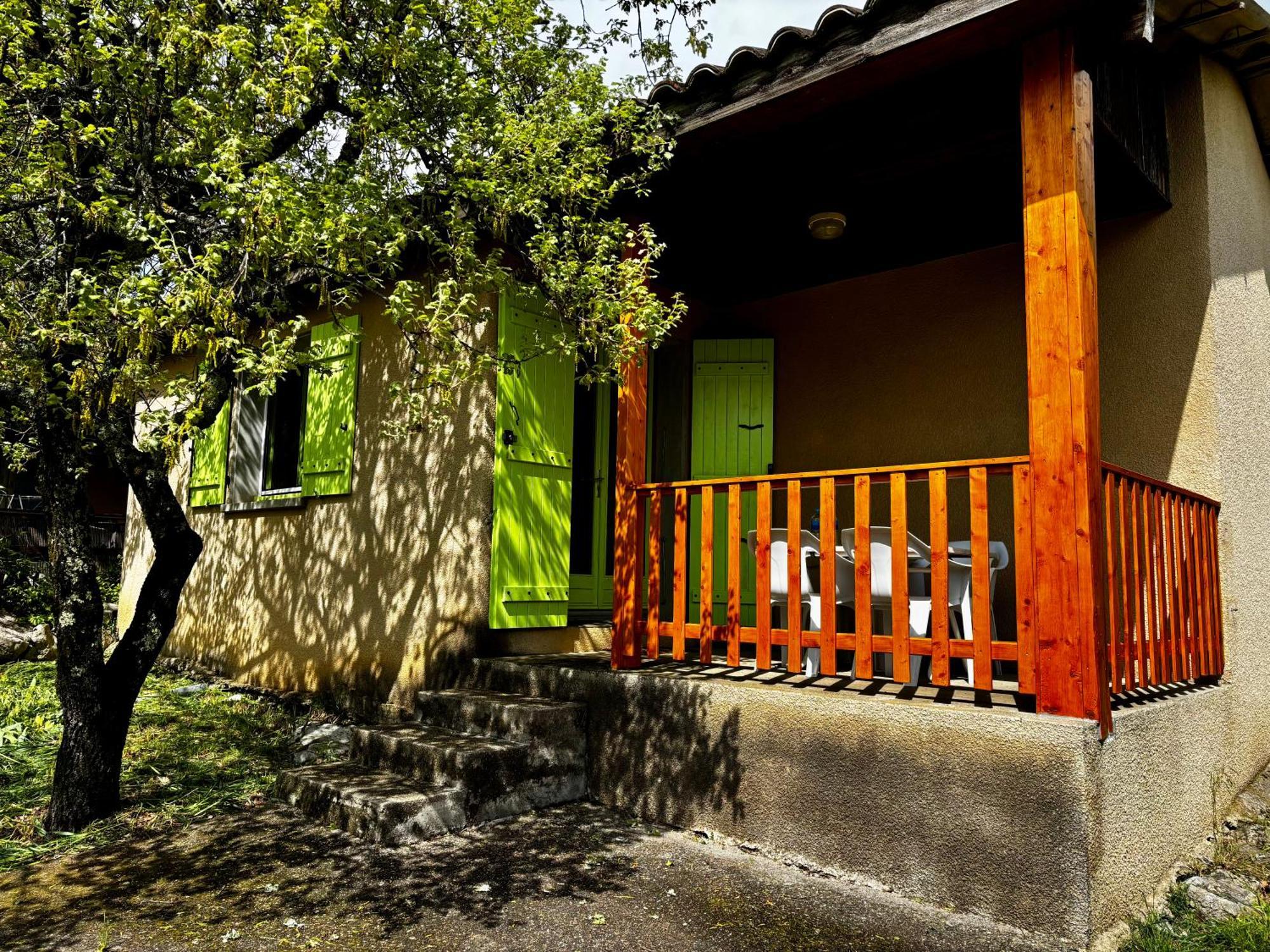 Hotel Les Persedes Lavilledieu  Dış mekan fotoğraf
