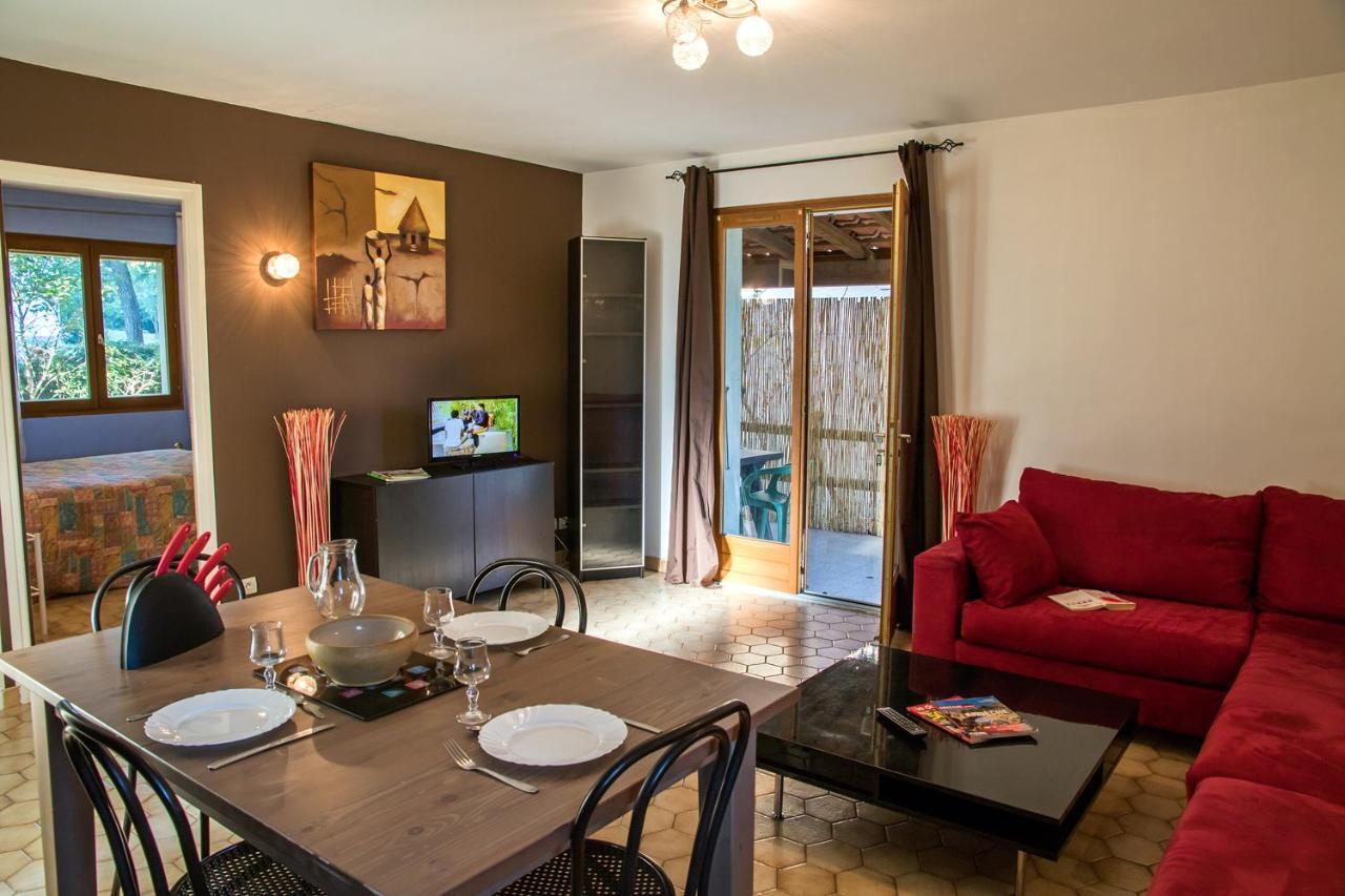 Hotel Les Persedes Lavilledieu  Dış mekan fotoğraf